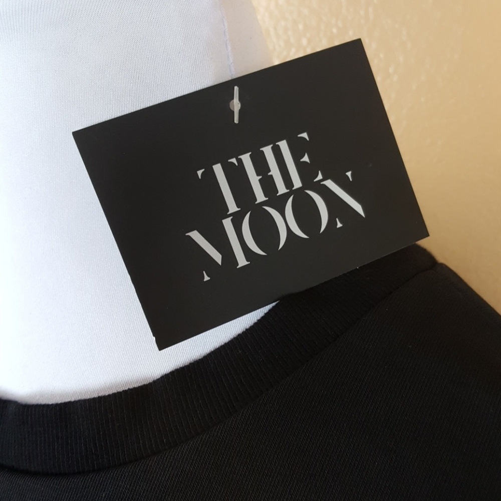 🌟LAST ONE Black Spikey Sweater by Moon Collection - Picture 5 of 7
